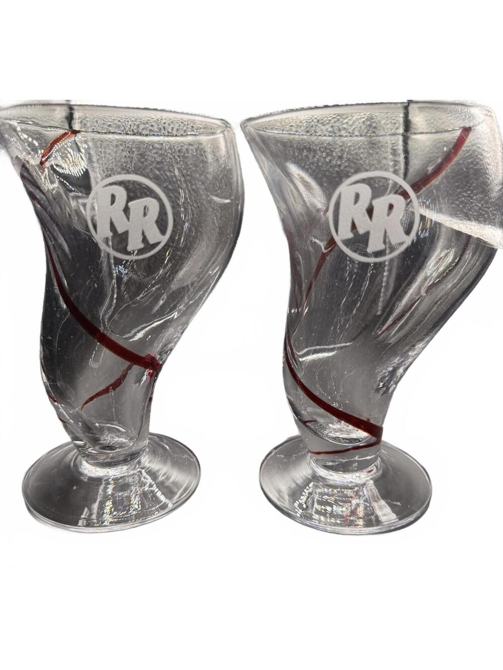 Red Robin Set of 2 16 oz Clear Glass Beer Glasses Red Swirl RR Logo Decorated